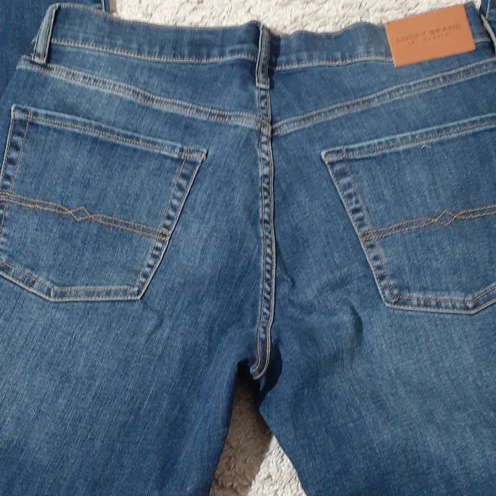 Lucky Brand 410 Athletic Straight Jeans - 36x32 - Blue Preowned - Picture 5 of 5